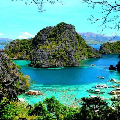 kayangan-lake-is-one